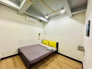 Phòng Tiêu Chuẩn Giường Đôi Lớn Phù Hợp Cho Người Khuyết Tật (Standard Queen Accessible)