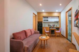 Căn Hộ - Tầng Trệt (Apartment - Ground Floor)