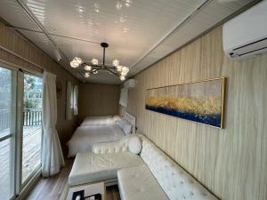 Bungalow Deluxe Nhìn Ra Khu Vườn (Deluxe Bungalow with Garden View)