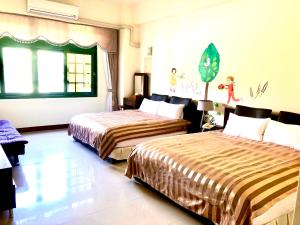 Phòng 4 Người (Quadruple Room)