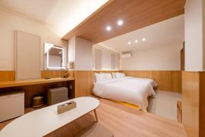 Double King Cinema Room