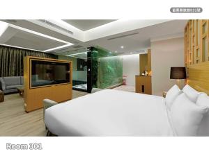 Phòng Giường Đôi Nhìn Ra Núi (Double Room with Mountain View)