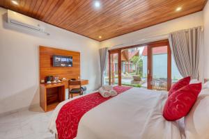 Phòng Giường Đôi Nhìn Ra Hồ Bơi (Double Room with Pool View)