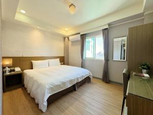 Phòng Đôi Cao Cấp (Superior Double Room)