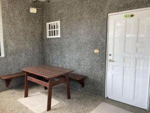 Phòng 4 Người có Sân hiên (Quadruple Room with Terrace)