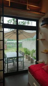 Phòng Có Giường Cỡ King Nhìn Ra Vườn (King Room with Garden View)