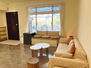 Nhà Nghỉ Dưỡng (Holiday Home)