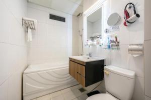 Phòng Loại Sang Giường Đôi (Deluxe Double Room)