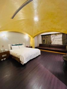 Superior Double Room with KTV