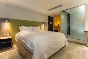 Phòng Superior Giường Đôi Không có Cửa sổ (Superior Double No Window)