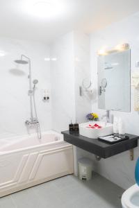 Phòng Đôi Cao Cấp (Superior Double Room)