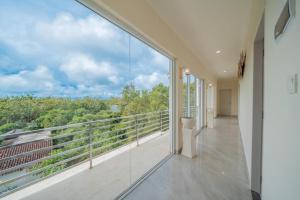 Phòng Có Giường Cỡ King Với Ban Công (King Room with Balcony)