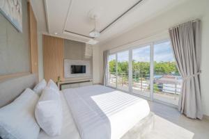 Phòng Có Giường Cỡ King Với Ban Công (King Room with Balcony)