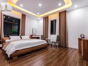 Phòng Tiêu Chuẩn Giường Lớn (Standard King Room)