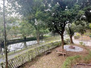 Căn Hộ 3 Phòng Ngủ (Three-Bedroom Apartment)