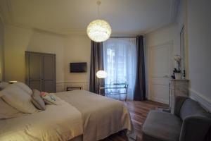 Relais12bis Bed & Breakfast By Eiffel Tower - image 1