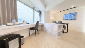 Phòng Deluxe Giường Đôi Có Bồn Tắm (Deluxe Double Room with Bath)