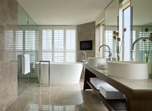 Grand Executive 101 View Suite