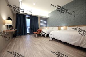 Phòng 4 Người Có Ban Công (Quadruple Room with Balcony)