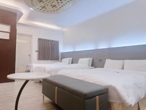 Phòng 4 Người Có Bồn Tắm (Quadruple Room with Bath)