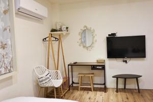 Phòng 2 Giường Đơn Với Phòng Tắm Riêng (Twin Room with Private Bathroom)
