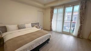 Phòng Giường Đôi Có Ban Công (Double Room with Balcony)