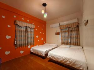 Phòng 4 Người Có Phòng Tắm (Quadruple Room with Bathroom)