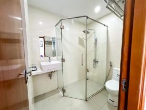 Phòng 2 Giường Đơn Nhìn Ra Thành Phố (Twin Room with City View)