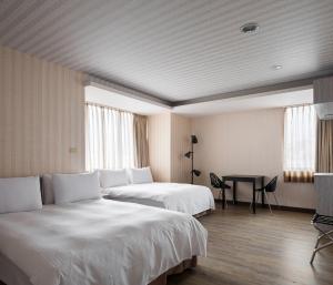 Phòng 4 Người Có Phòng Tắm (Quadruple Room with Bathroom)