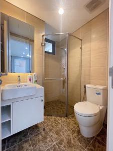 Căn Hộ 2 Phòng Ngủ Có Ban Công (Two-Bedroom Apartment with Balcony)