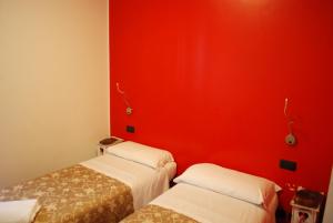 Twin Room with Shared Bathroom room in Hotel San Geremia