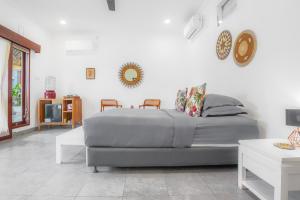 Phòng Tiêu Chuẩn Giường Lớn (Standard King Room)