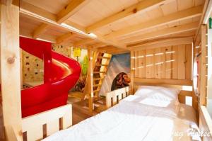 Phòng Gia Đình Có Bồn Tắm (Family Room with Bath)
