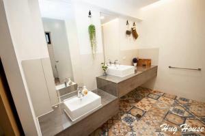 Phòng Gia Đình Có Bồn Tắm (Family Room with Bath)