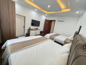 Phòng Giường Đôi Lớn (Large Double Room)