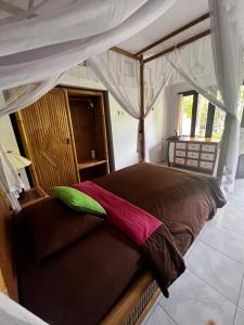 Phòng Tiêu Chuẩn 2 Giường Đơn (Standard Twin Room)