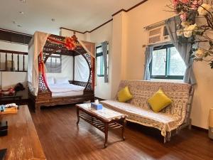 Phòng Tiêu Chuẩn 4 Người (Standard Quadruple Room)
