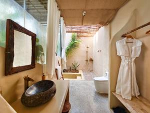 Phòng Đôi Loại Sang (Deluxe Double Room)