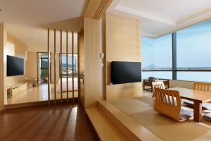 Phòng Suite Kiểu Tây Nhật cho 4 Người - Cấm Hút Thuốc (Japanese Western Style Suite Room 4 People - Non-Smoking)