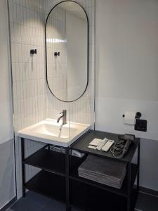Phòng Đôi Loại Sang (Deluxe Double Room)