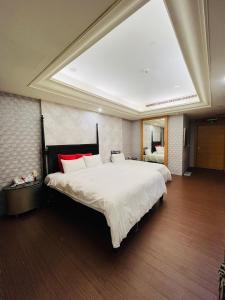 Phòng 3 Người Có Bồn Tắm (Triple Room with Bath)