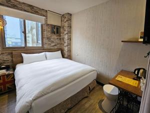 Phòng Tiêu Chuẩn Giường Đôi (Standard Double Room)