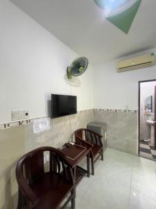 Phòng Giường Đôi Có Ban Công (Double Room with Balcony)