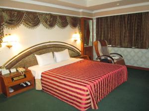 Suite Có Giường Cỡ King Và Bồn Tắm Spa (King Suite with Spa Bath)