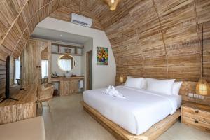 Phòng Đôi Loại Sang (Deluxe Double Room)
