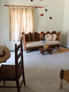 Phòng 3 Người Nhìn Ra Vườn (Triple Room with Garden View)