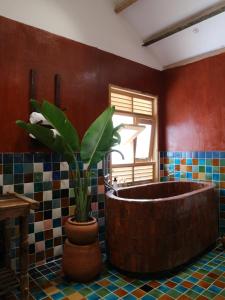 Phòng 3 Người Có Bồn Tắm (Triple Room with Bath)