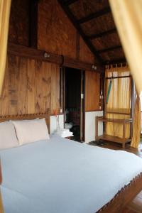 Phòng Có Giường Cỡ Queen Nhìn Ra Biển (Queen Room with Sea View)
