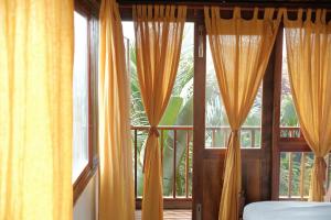 Phòng Có Giường Cỡ Queen Nhìn Ra Biển (Queen Room with Sea View)