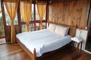 Phòng Có Giường Cỡ Queen Nhìn Ra Biển (Queen Room with Sea View)